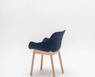 Krzesło Baltic Classic z podstawą drewnianą